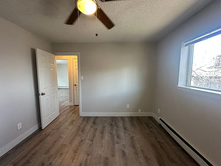 107 W Motor Way — Photo 11