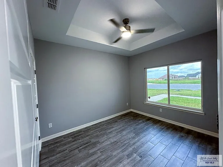 9649 Lake Concordia Ct — Photo 18