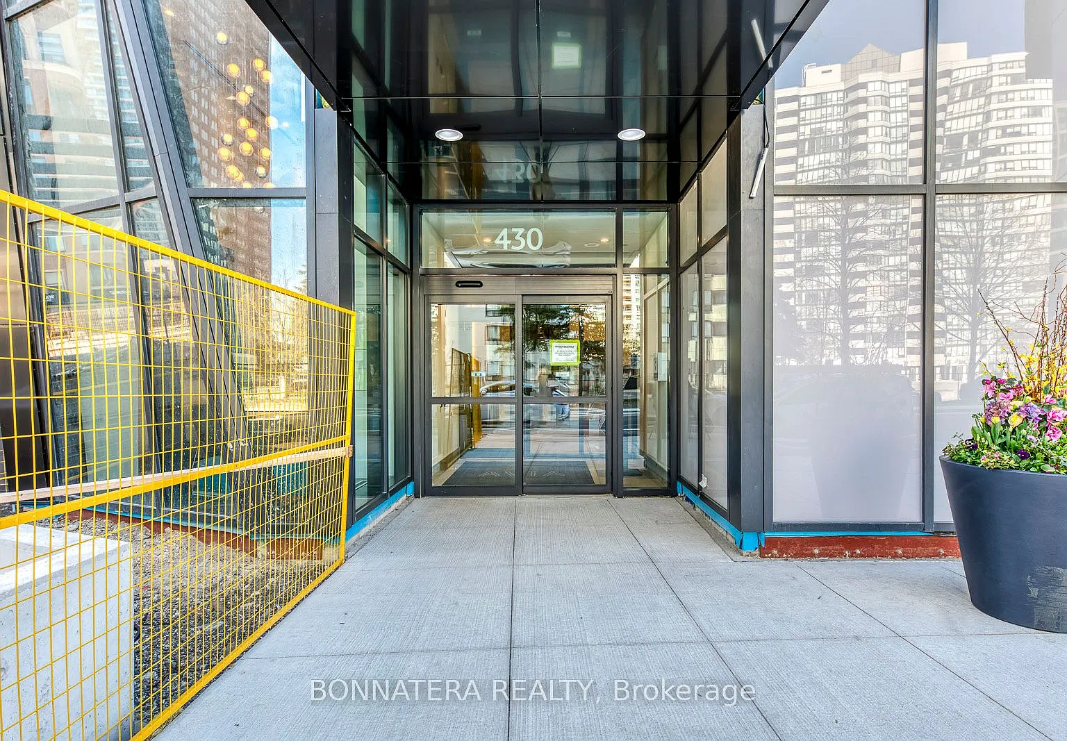 2 bed, $2,800 — Photo 4