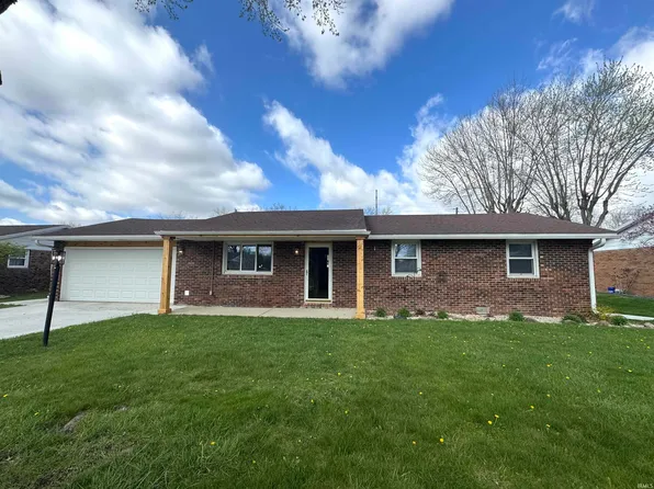 2405 N Old Towne Ln, Muncie, IN 47304