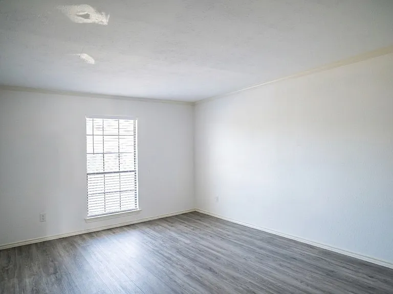 3706 Bishop Hill Dr — Photo 10