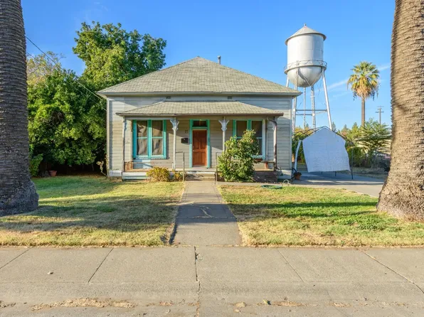 15 E Baker Street, Winters, CA 95694