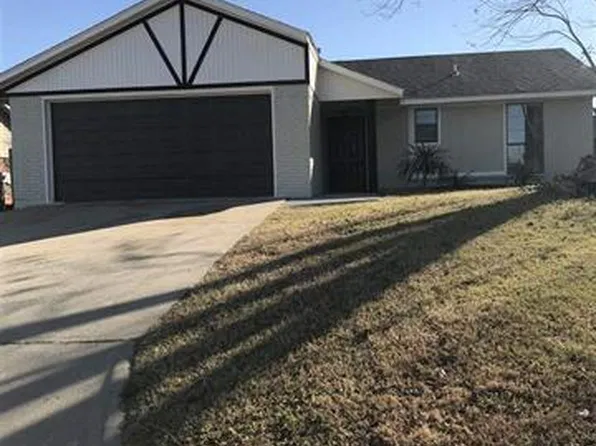 4907 SE Churchill Way, Lawton, OK 73501