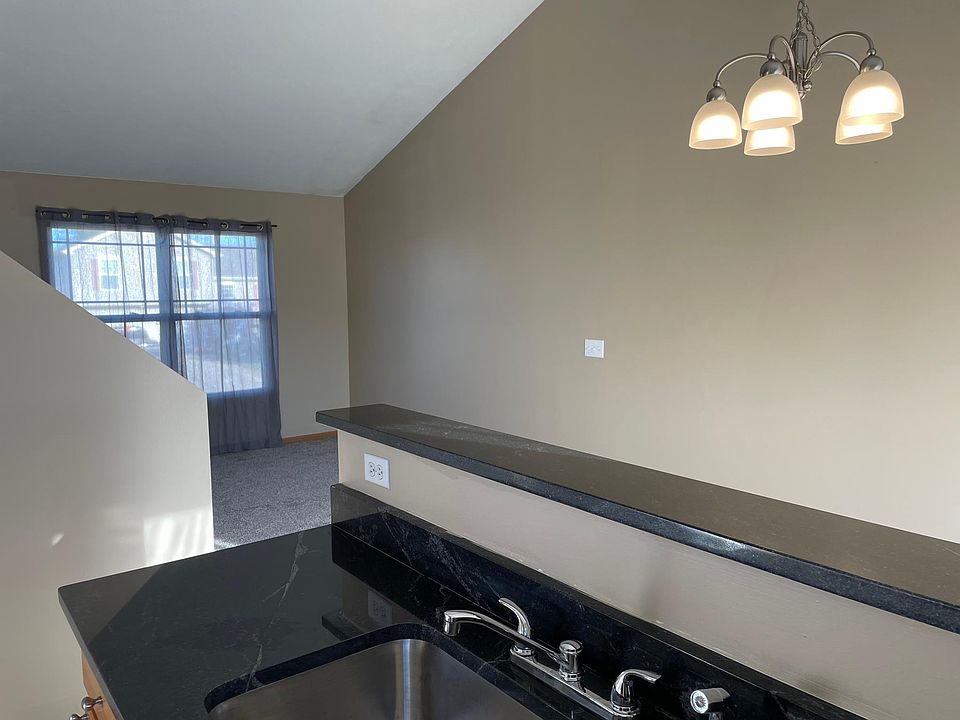 1st image of 5922 S 193rd St