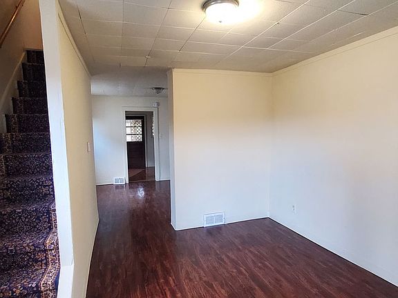 3rd image of 266 Cleveland St