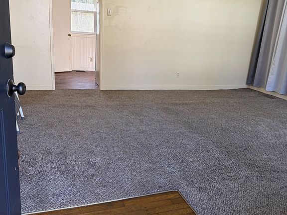 3rd image of 126 Arkansas Ave