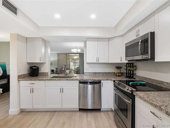 2nd image of 16 Willowbrook Ln APT 104