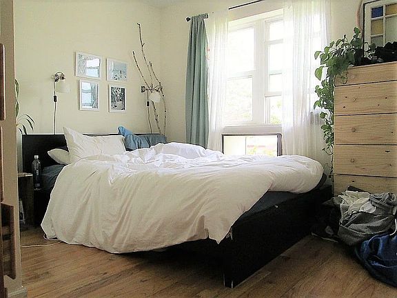 4th image of 181 Greenpoint Ave #2F