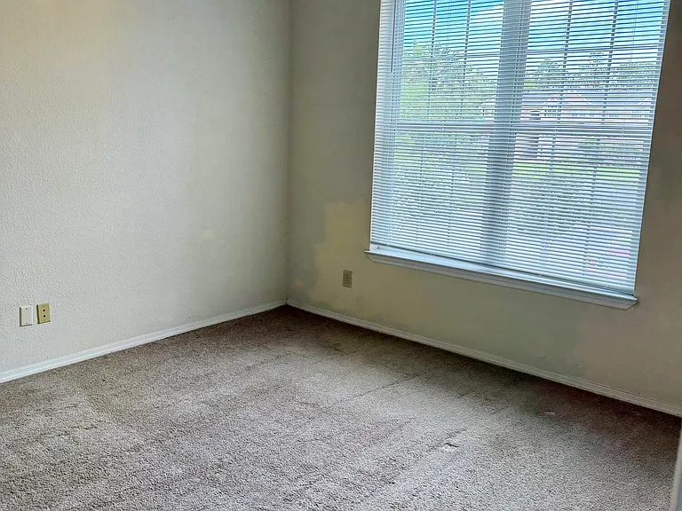13810 Sutton Park Dr N #922 — Photo 13