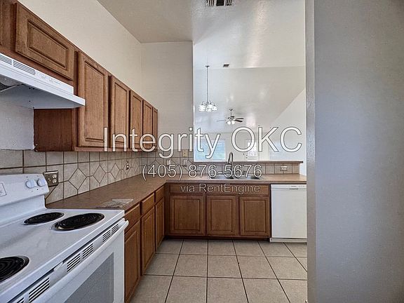 5th image of 2929 Fennel Rd