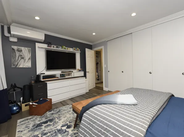 7-24 166th Street image 9 of 12