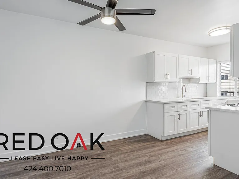 5128 De Longpre Ave #18 — Photo 3