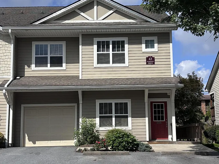 43 Foxden Dr #204 — Photo 2