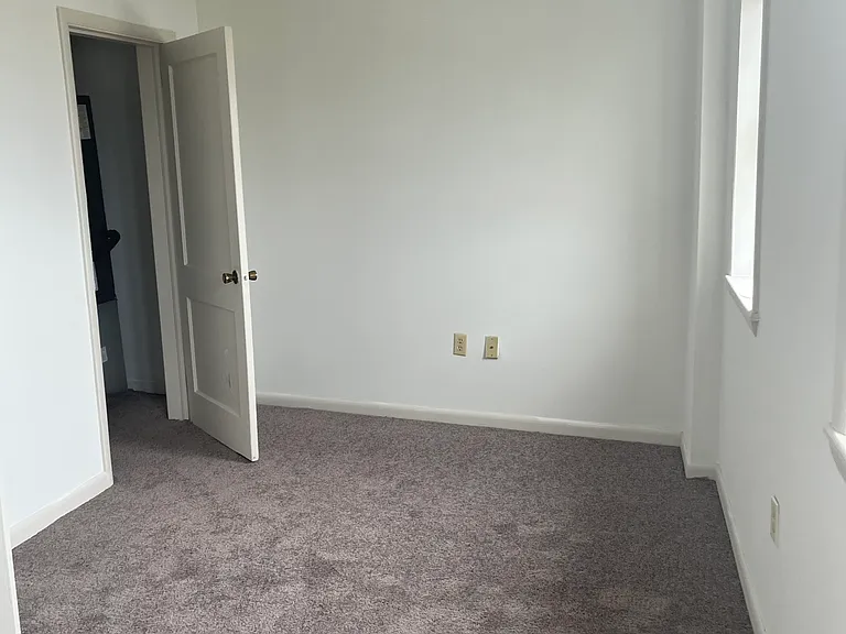 510 W Main St #5 — Photo 4
