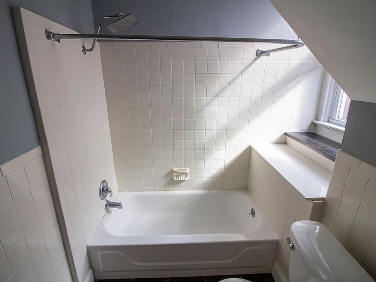 1034 Blendon Pl — Photo 17