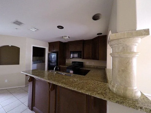 400 S 49th St #3 — Photo 3