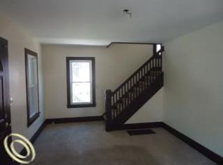 6713 Buck St, Taylor, MI 48180