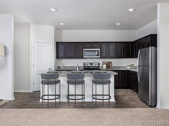 4th image of 3072 Gibraltar Blvd