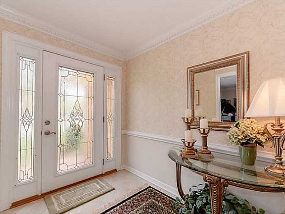 4th image of 4853 Graystone Ct