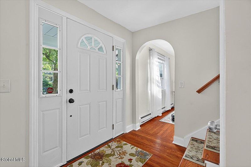 4th image of 9 Newton Road