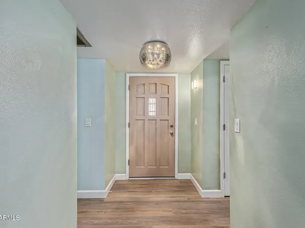 5204 E COLBY Street, Mesa, AZ 85205