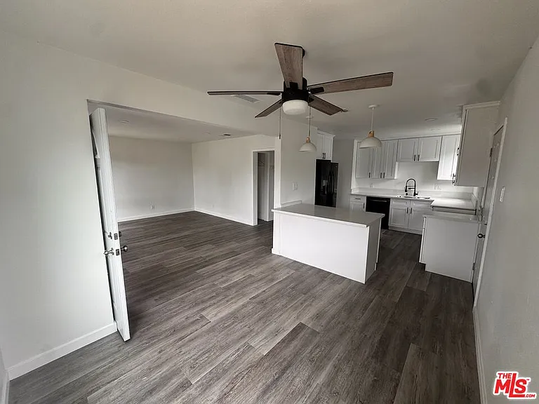 3020 Magnolia Ave — Photo 4