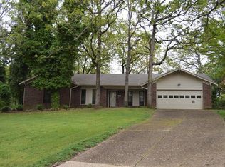 1808 Okmulgee Ct, N Little Rock, AR 72116