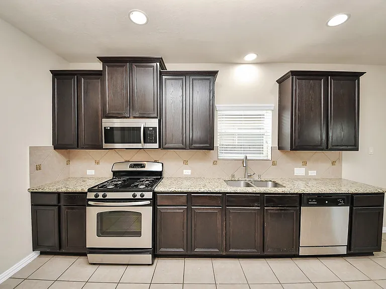 24503 Hikers Bend Dr — Photo 9