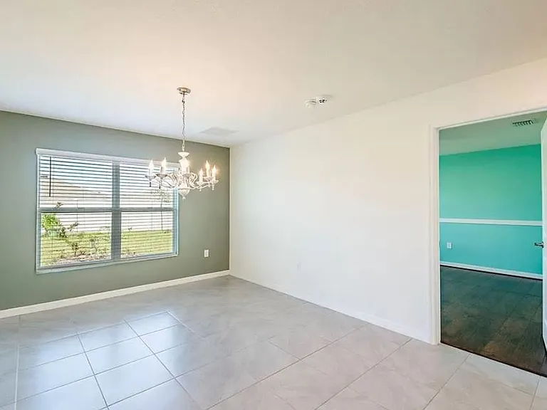16709 Parker River St — Photo 5