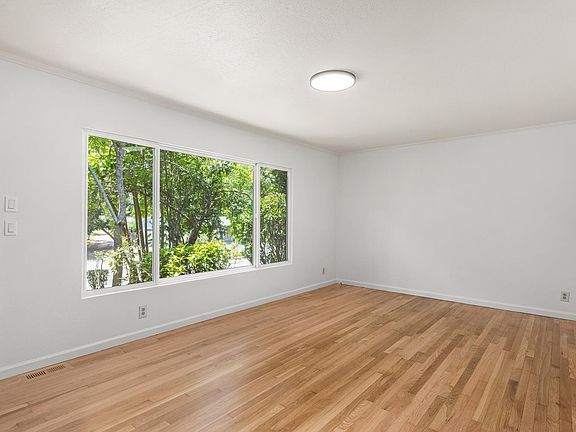 4th image of 341 Jewell Avenue