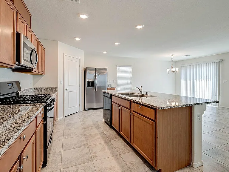 5770 Mia Skye St — Photo 4