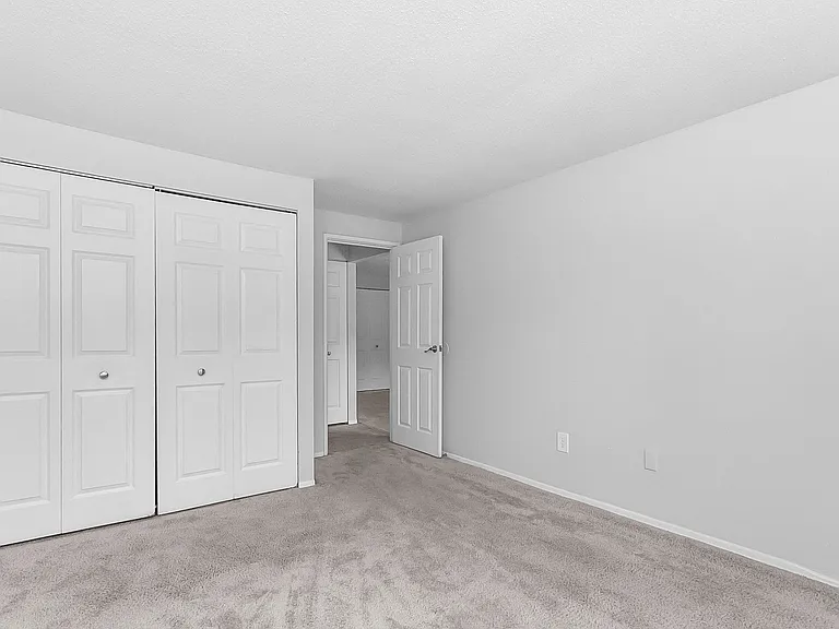 Gull Harbor Apartments — Photo 6