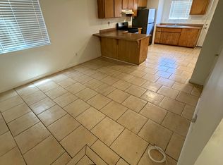 9717 N Loop Blvd APT E, California City, CA 93505