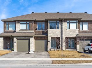 740 Miikana Rd, Ottawa, ON K1X0G5