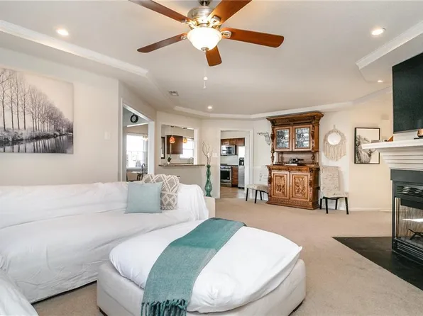 1781 Pathfinder Dr, Virginia Beach, VA 23454