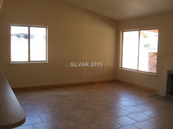 3rd image of 6208 Sweetbriar Ct
