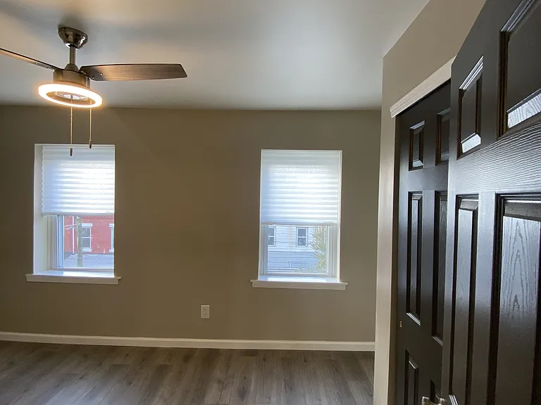 655 N 33rd St #2 — Photo 30