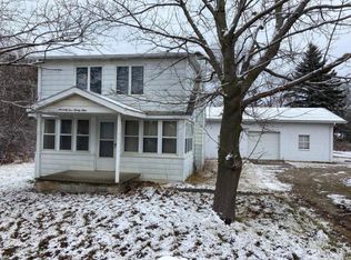 7539 Lakeshore Rd, Lexington, MI 48450