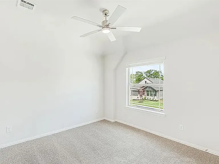 1010 Ridgehurst Rd — Photo 13