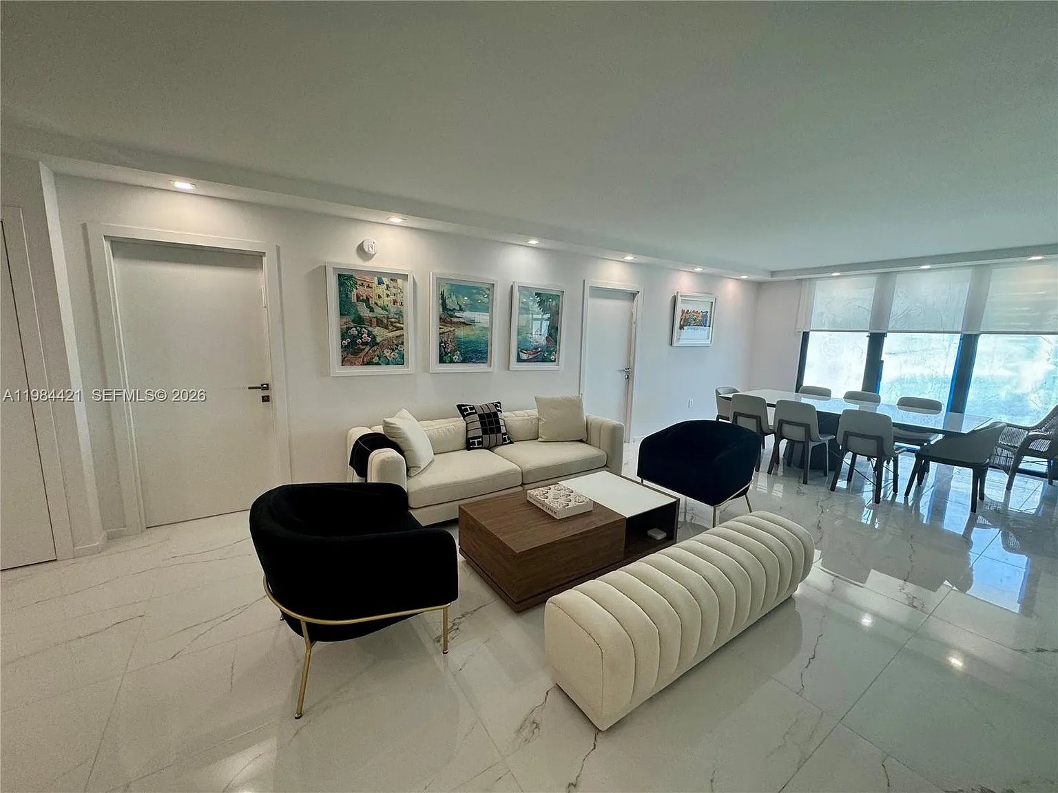 Balmoral Condo — Photo 4