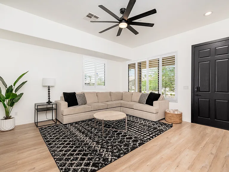 9551 E Redfield Rd #1001 — Photo 3