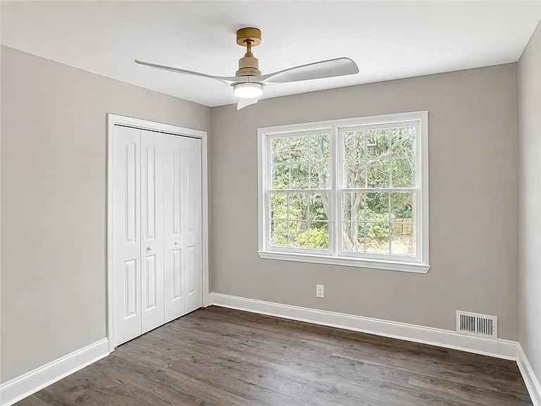 4521 S Roberts Dr — Photo 13