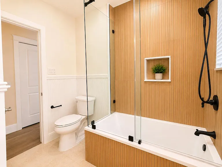 2031 Pleasant Dr — Photo 21