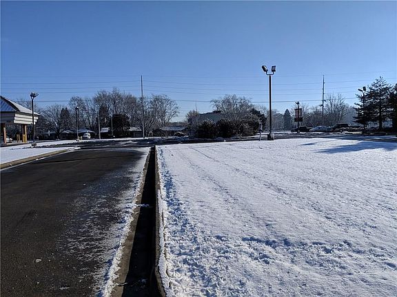 3rd image of 241 N Scatterfield Rd