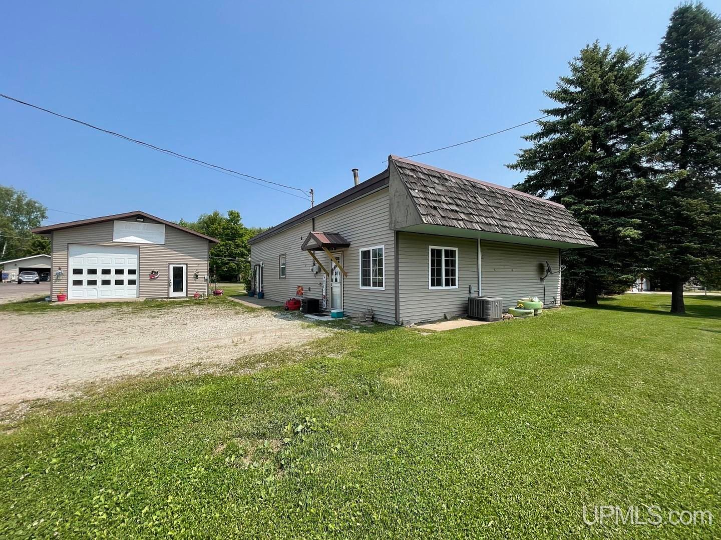 125 Michigan Ave, Baraga, MI 49908 Zillow