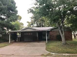 2004 N Gleason Ave, Bethany, OK 73008