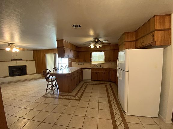 2nd image of 700 Serena Dr