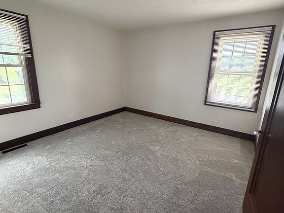 2nd image of 7527 Morgan Rd