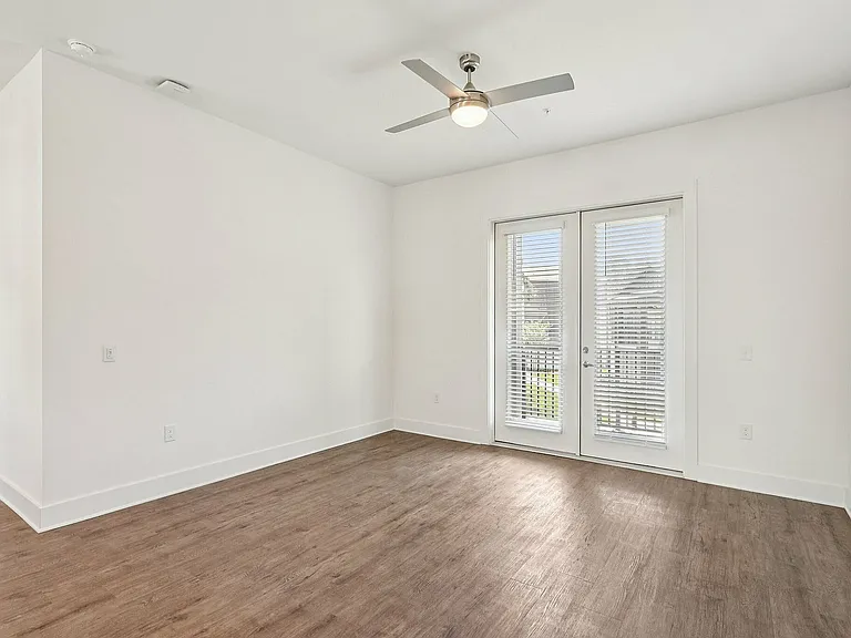 26-web-or-mls-3730 Dupont Ave Unit 5202-S1508-004