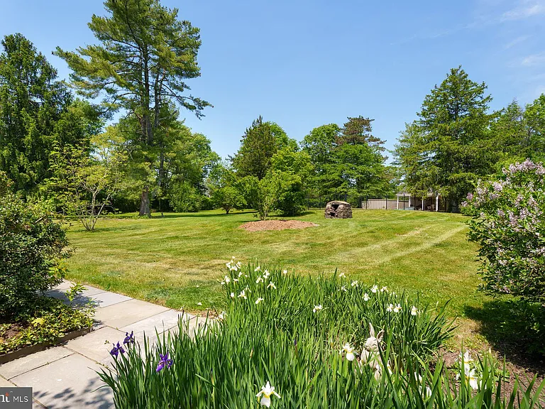 821 Pretty Brook Rd — Photo 30